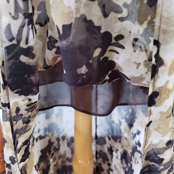 Vince Camuto dress - Picture 6 of 8